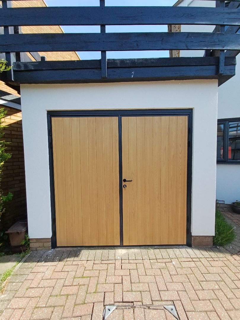 garage doors narborough costs