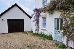 how long does it take to install a garage door?